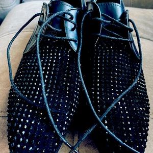 Men’s embellished laced up dress shoes. Men’s Prom